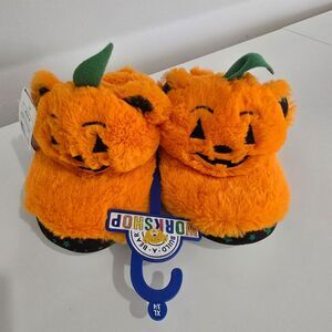 Build a bear Halloween jack-o-lantern house shoes